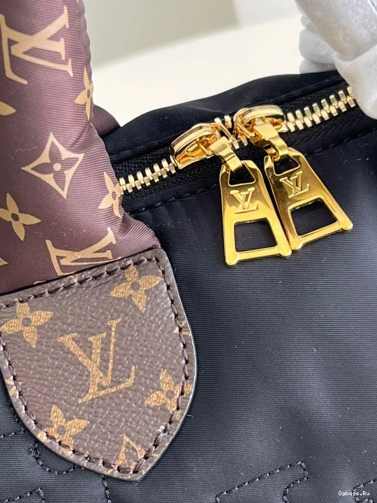 BANDOULIÈRE VUITTON SPEEDY 25 LOUIS 0129